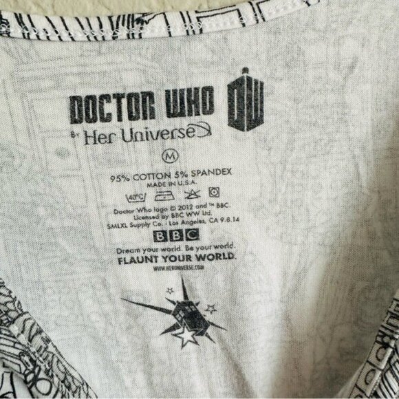 Doctor Who Her Universe Bad Guy Dress Size Medium - Picture 8 of 8
